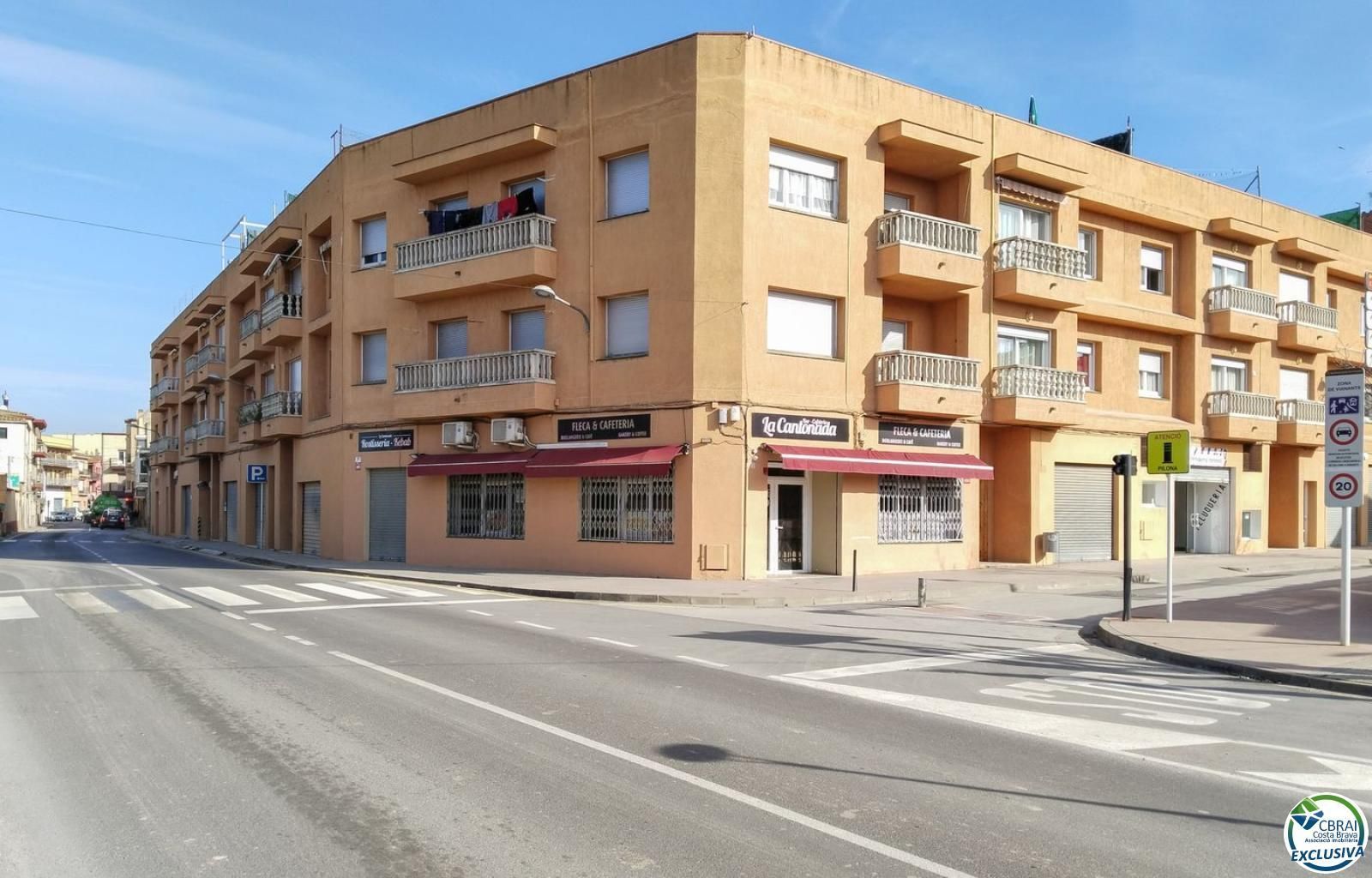 Local comercial